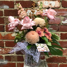 Load image into Gallery viewer, The Pretty & Pastel