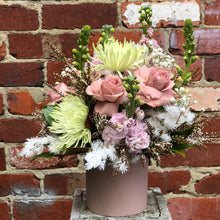 Load image into Gallery viewer, The Pretty & Pastel