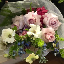 Load image into Gallery viewer, The Pretty & Pastel