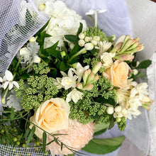 Load image into Gallery viewer, The Stylish Whites