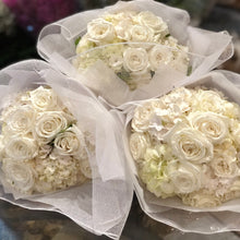 Load image into Gallery viewer, The Stylish Whites